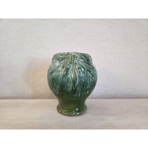 Vintage Nelson McCoy Pottery Onyx Line Dark Green Vase with Leaves and Berries